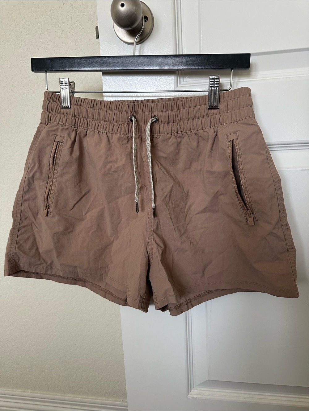 Vuori Men's Drawstring Athletic Shorts in Taupe Brown